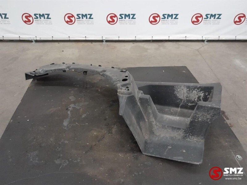 Renault Occ treeplankbehuizing rechts Renault T 82223396 - Door and parts for Truck: picture 3 Renault Occ treeplankbehuizing rechts Renault T 82223396 - Door and parts for Truck: picture 3