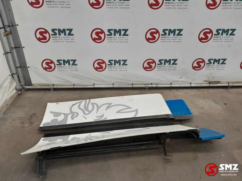Scania Occ set cabinespoilers links + rechts Scania - Aerodynamics/ Spoiler for Truck: picture 2 Scania Occ set cabinespoilers links + rechts Scania - Aerodynamics/ Spoiler for Truck: picture 2
