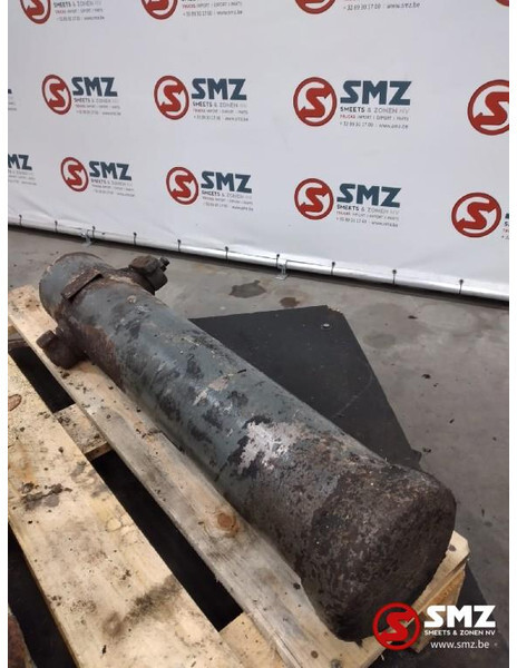 Volvo Occ hydraulische zuiger 92 cm 4x uitschuifbaar - Hydraulics for Truck: picture 2 Volvo Occ hydraulische zuiger 92 cm 4x uitschuifbaar - Hydraulics for Truck: picture 2