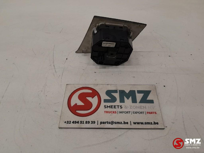 Volvo Occ schakelaarpaneel verlichting Volvo - Electrical system for Truck: picture 2 Volvo Occ schakelaarpaneel verlichting Volvo - Electrical system for Truck: picture 2