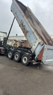 Schmitz Cargobull 24 cub - Tipper semi-trailer: picture 3 Schmitz Cargobull 24 cub - Tipper semi-trailer: picture 3