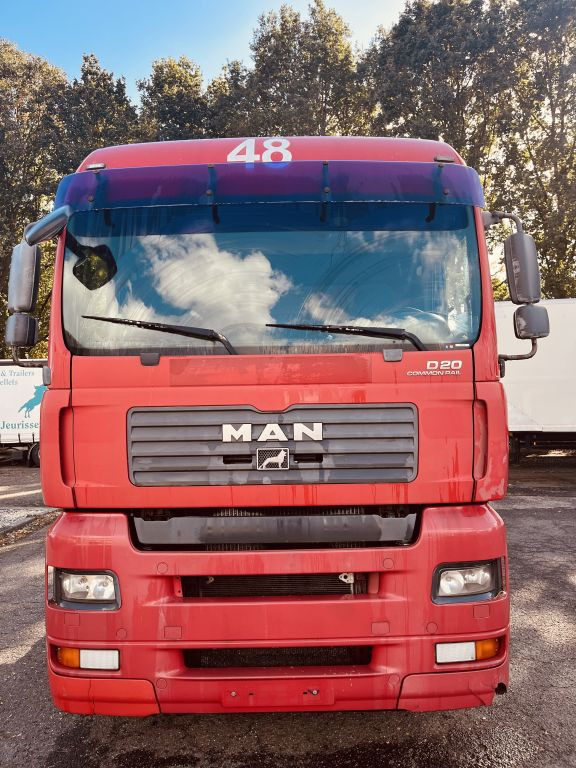 MAN TGA 18.430 .430 2 stuks Hydroliek - Tractor unit: picture 1 MAN TGA 18.430 .430 2 stuks Hydroliek - Tractor unit: picture 1