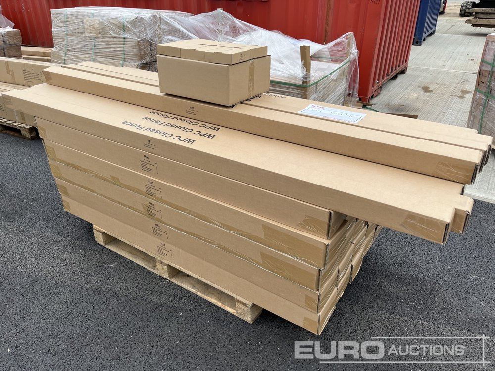 Construction equipment 1.8m Wide Anthracite Grey Composite Fence Panels (25 of), 2.45m Black Aluminium Posts (26 of), Complete With Assembly Kit: picture 7