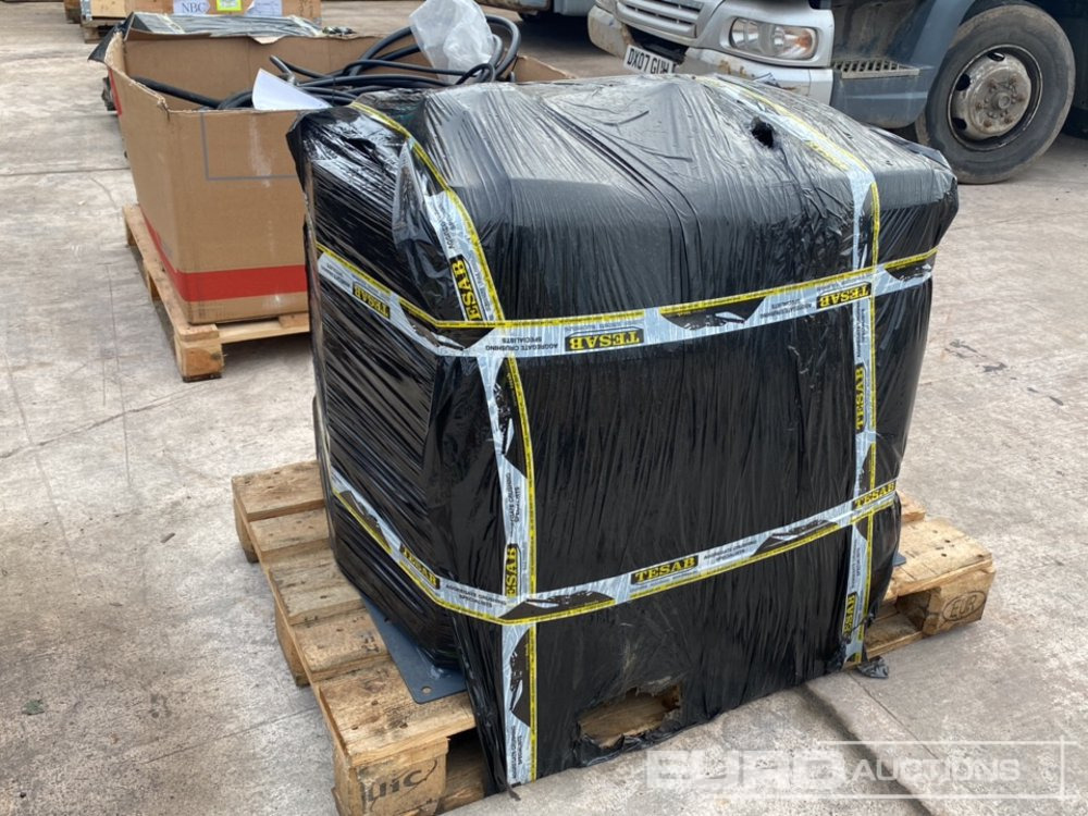 1008 Hydraulic Tanks - Hydraulic tank: picture 1 1008 Hydraulic Tanks - Hydraulic tank: picture 1