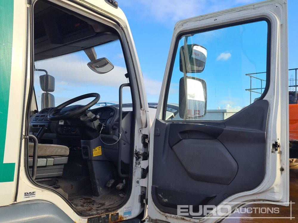 Hook lift truck 2007 DAF LF45.140: picture 25 Hook lift truck 2007 DAF LF45.140: picture 25