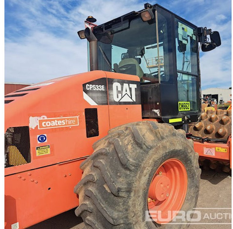 2011 CAT CP533E - Roller: picture 4 2011 CAT CP533E - Roller: picture 4