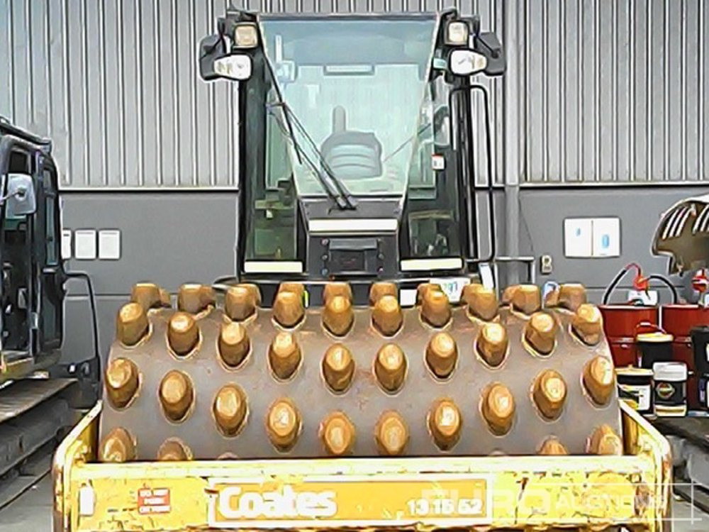 2011 CAT CP533E - Roller: picture 1 2011 CAT CP533E - Roller: picture 1