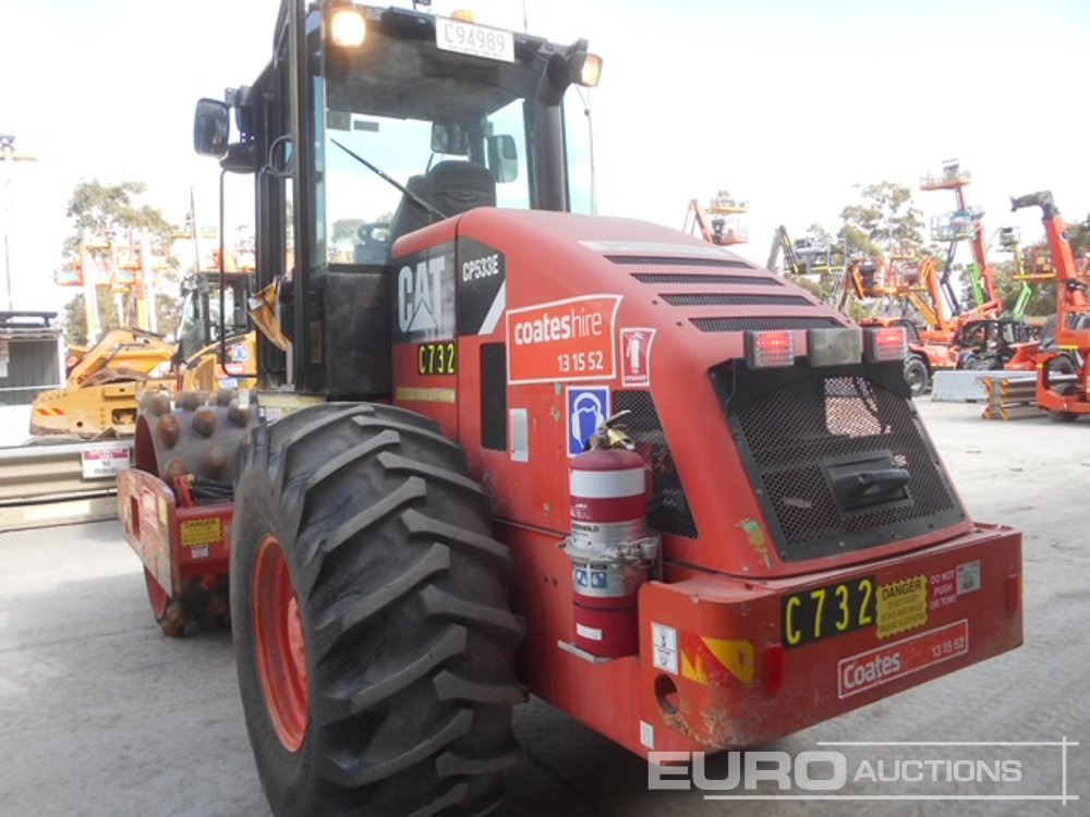 2011 CAT CP533E - Roller: picture 3 2011 CAT CP533E - Roller: picture 3