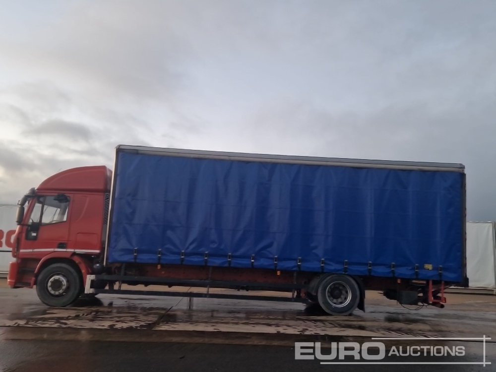 2011 Iveco ML180E25 - Curtainsider truck: picture 2 2011 Iveco ML180E25 - Curtainsider truck: picture 2