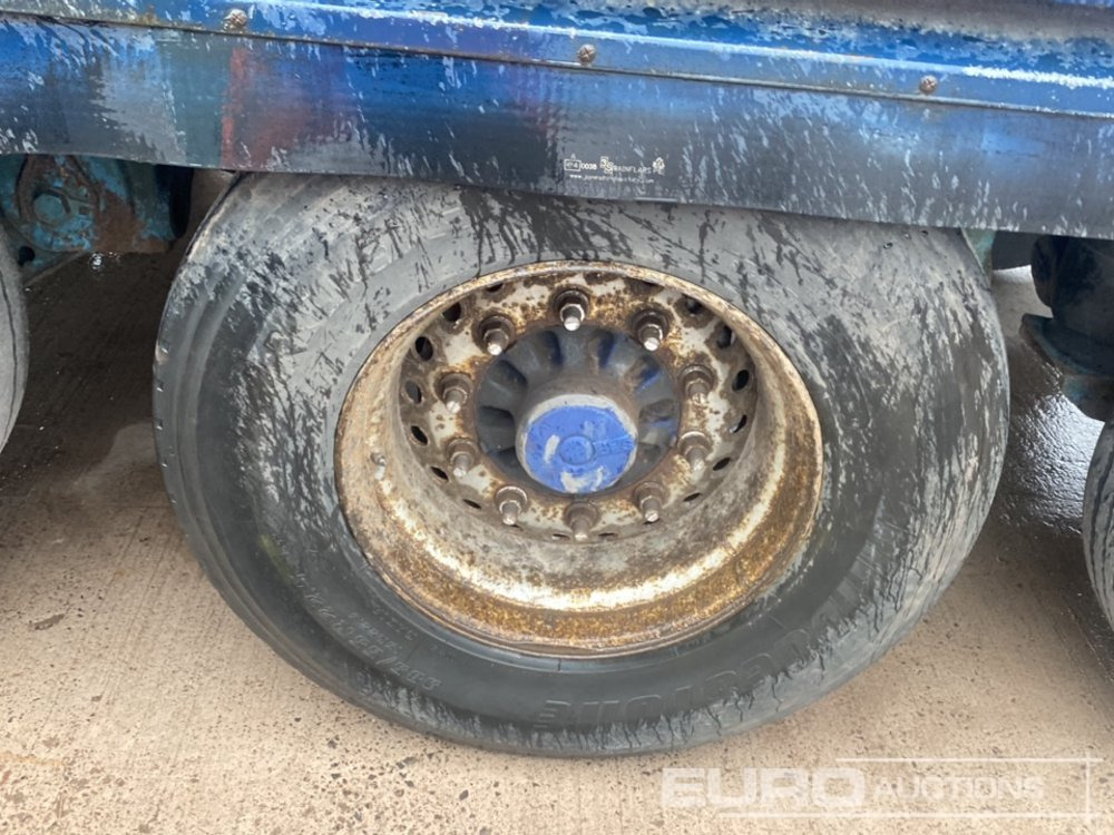 Curtainsider semi-trailer 2011 Lawrence David SDC 45' Tri Axle Curtinsider Trailer: picture 6 Curtainsider semi-trailer 2011 Lawrence David SDC 45' Tri Axle Curtinsider Trailer: picture 6