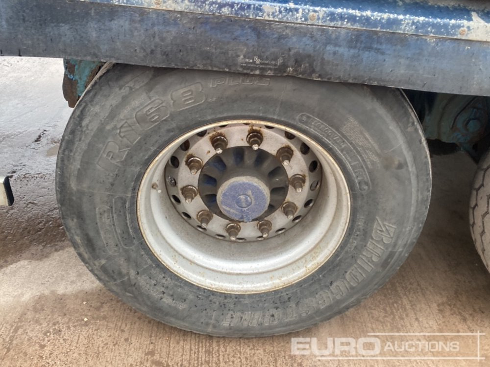 Curtainsider semi-trailer 2011 Lawrence David SDC 45' Tri Axle Curtinsider Trailer: picture 8 Curtainsider semi-trailer 2011 Lawrence David SDC 45' Tri Axle Curtinsider Trailer: picture 8