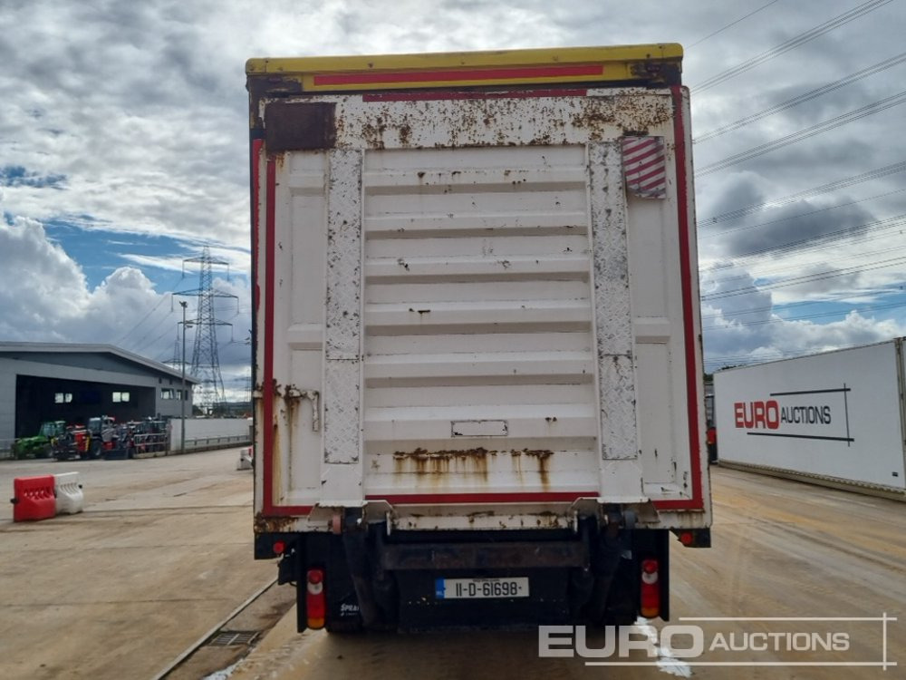 2011 Renault 4x2 Curtainsider Lorry, Hydraulic Ramp, Manual Gearbox - Curtainsider truck: picture 4 2011 Renault 4x2 Curtainsider Lorry, Hydraulic Ramp, Manual Gearbox - Curtainsider truck: picture 4