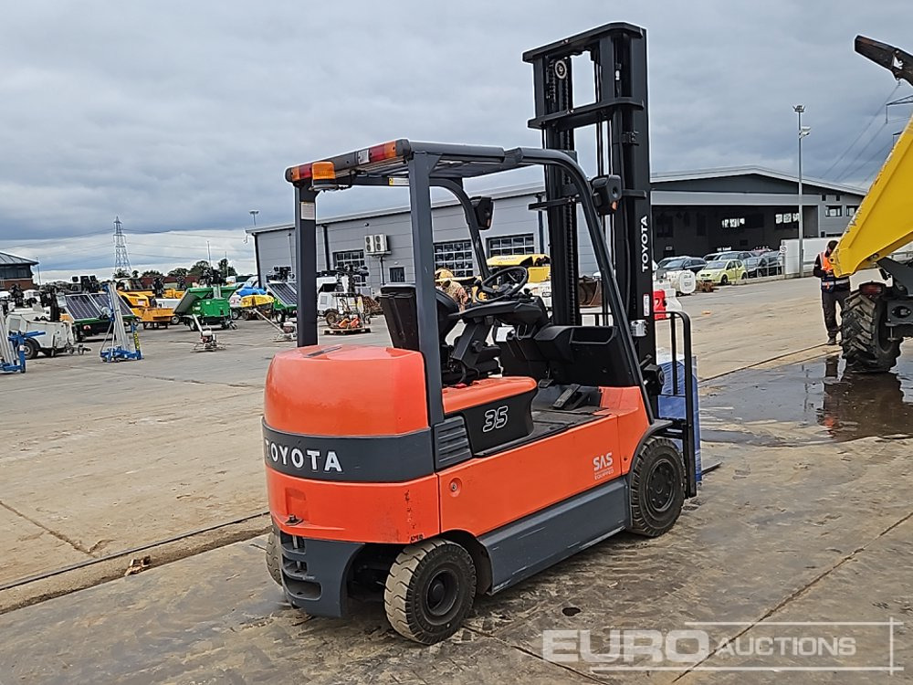 2011 Toyota 7FBMF35 - Forklift: picture 5 2011 Toyota 7FBMF35 - Forklift: picture 5