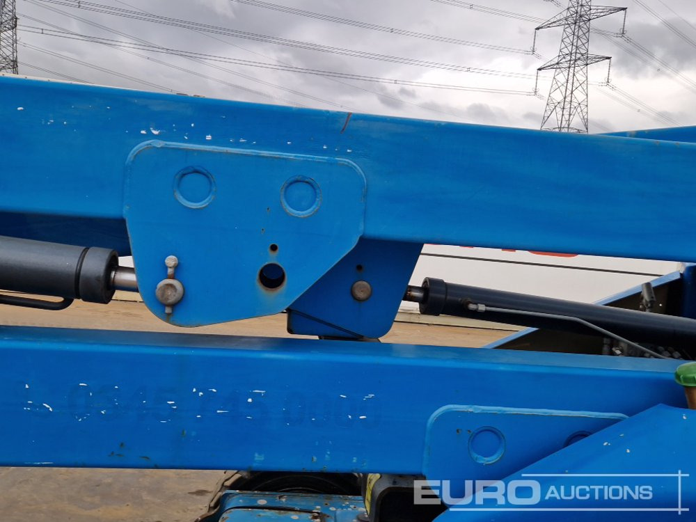 Aerial platform 2012 JLG M450AJ: picture 32