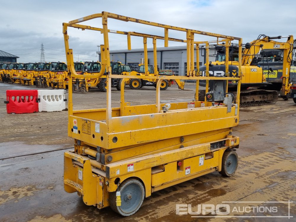 2014 Haulotte Compact 8 - Aerial platform: picture 5 2014 Haulotte Compact 8 - Aerial platform: picture 5