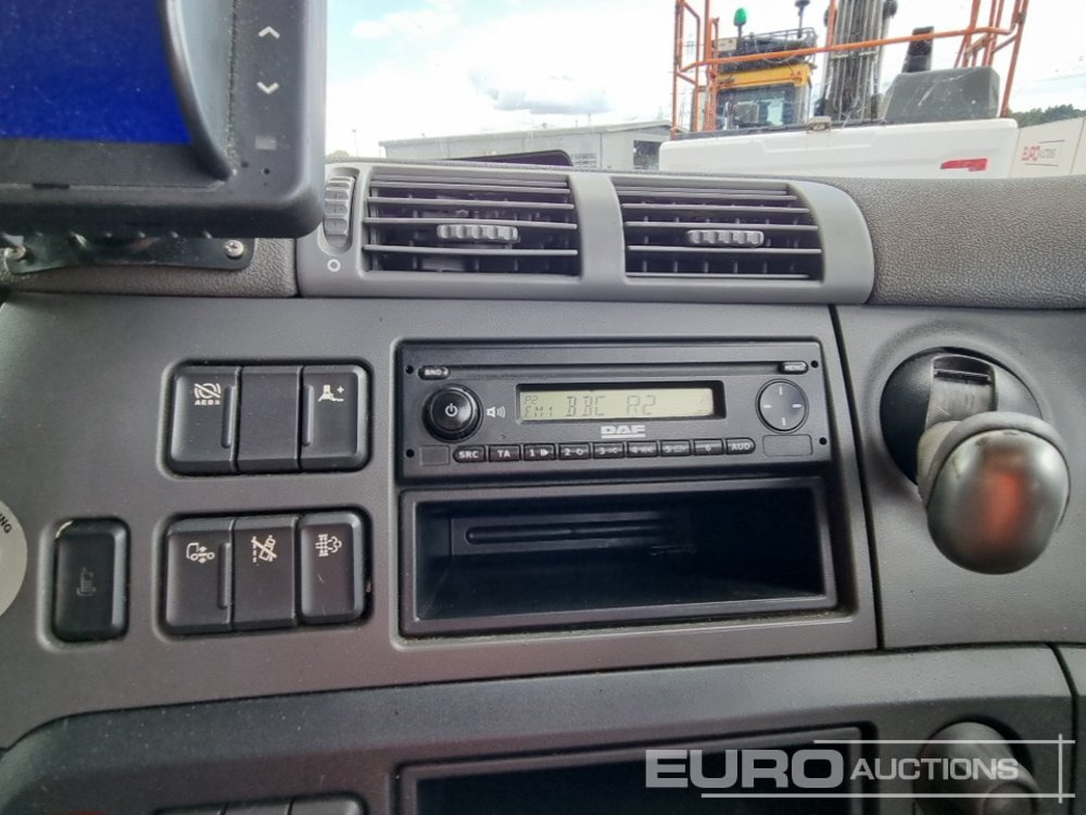 Box truck 2015 DAF CF250: picture 31