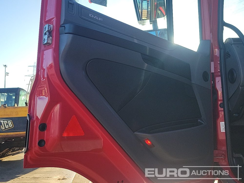 Dropside/ Flatbed truck 2015 DAF CF290: picture 35