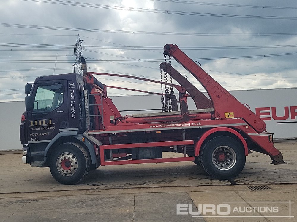2015 DAF LF220 - Skip loader truck: picture 2 2015 DAF LF220 - Skip loader truck: picture 2