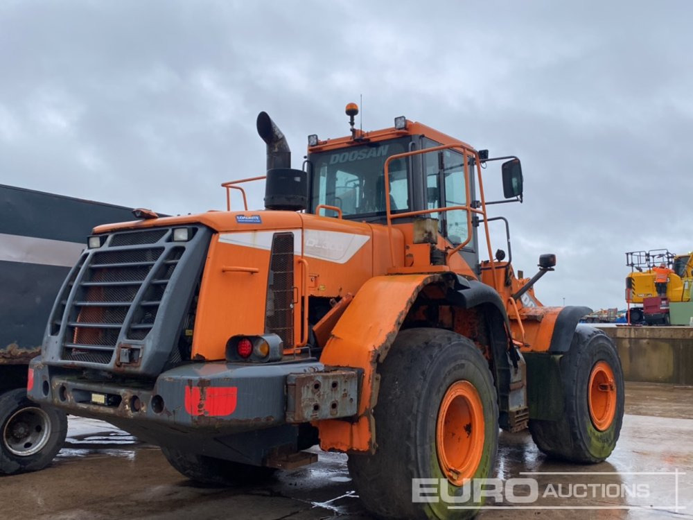 2015 Doosan DL300-5 - Wheel loader: picture 3 2015 Doosan DL300-5 - Wheel loader: picture 3