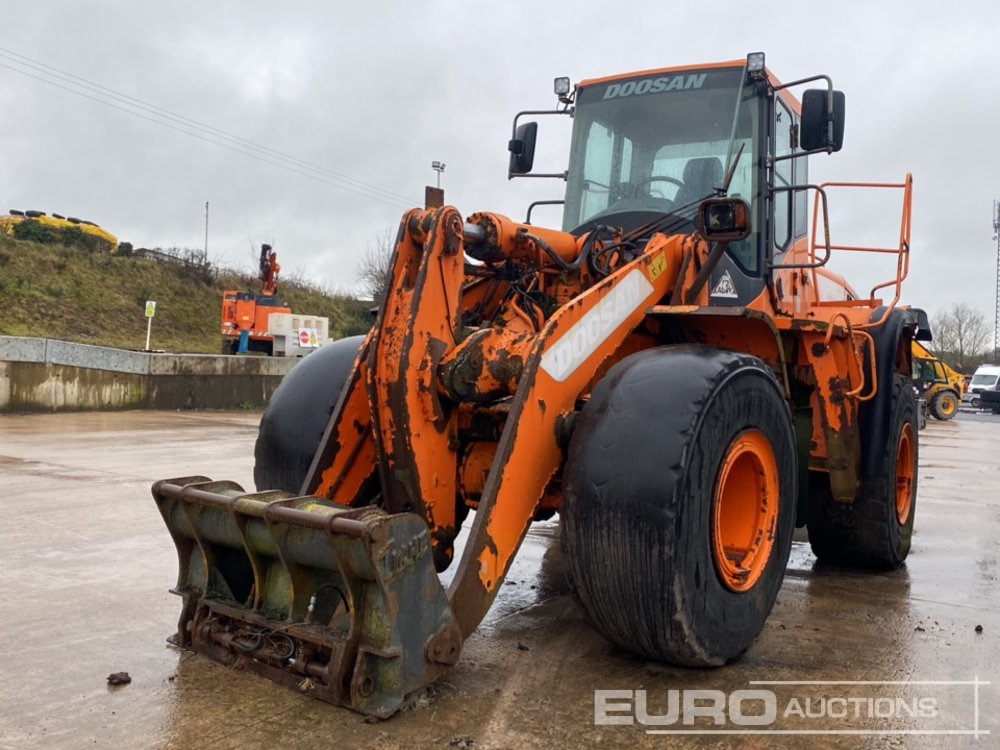 2015 Doosan DL300-5 - Wheel loader: picture 1 2015 Doosan DL300-5 - Wheel loader: picture 1