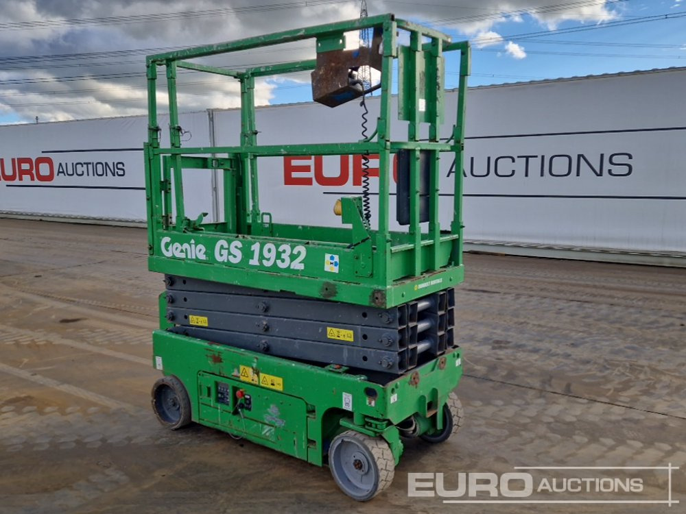 2015 Genie GS1932 - Scissor lift: picture 3 2015 Genie GS1932 - Scissor lift: picture 3