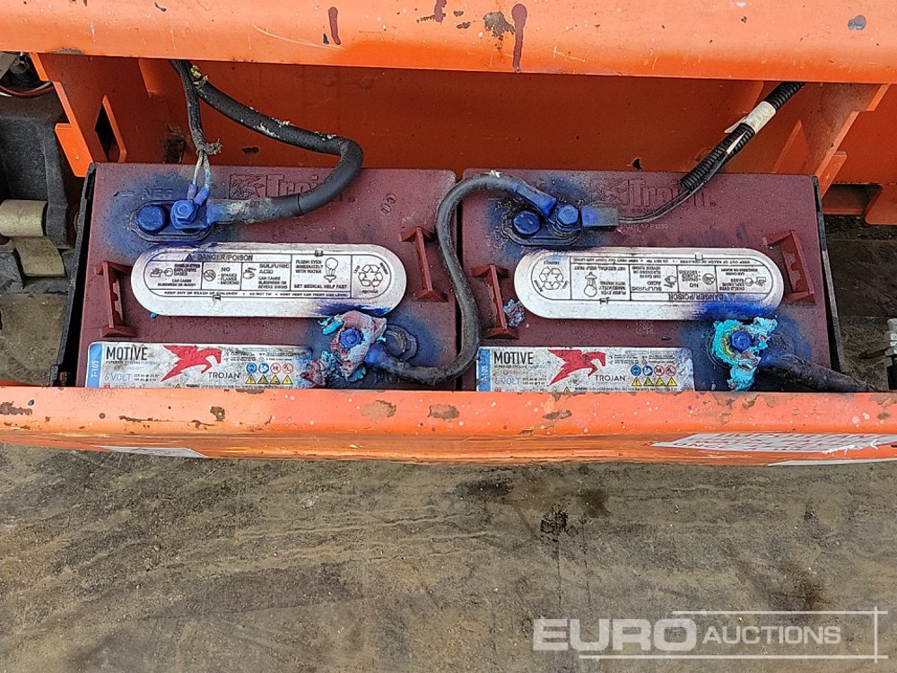 Aerial platform 2015 JLG 2646 ES: picture 17