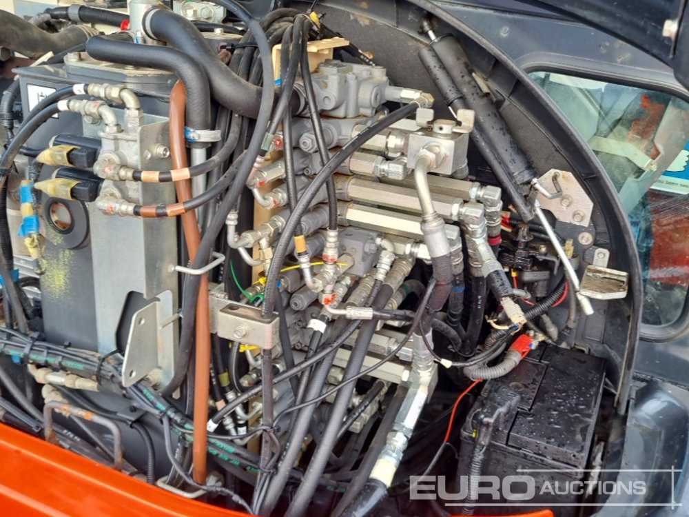 Mini excavator 2015 Kubota KX57-4: picture 42