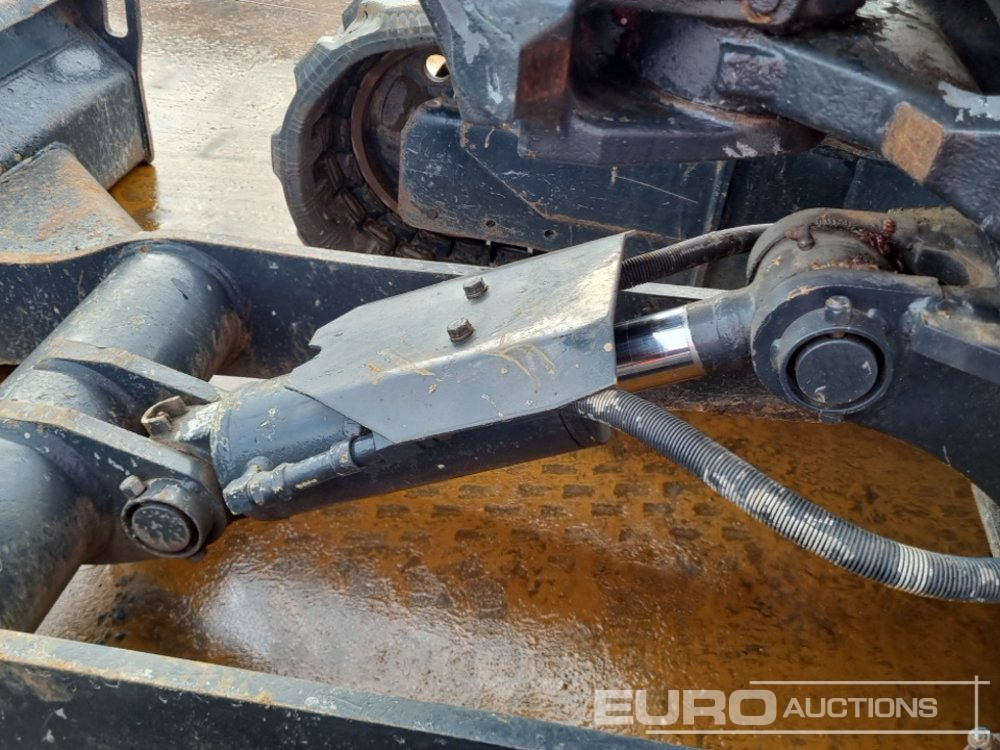 Mini excavator 2015 Kubota KX57-4: picture 25