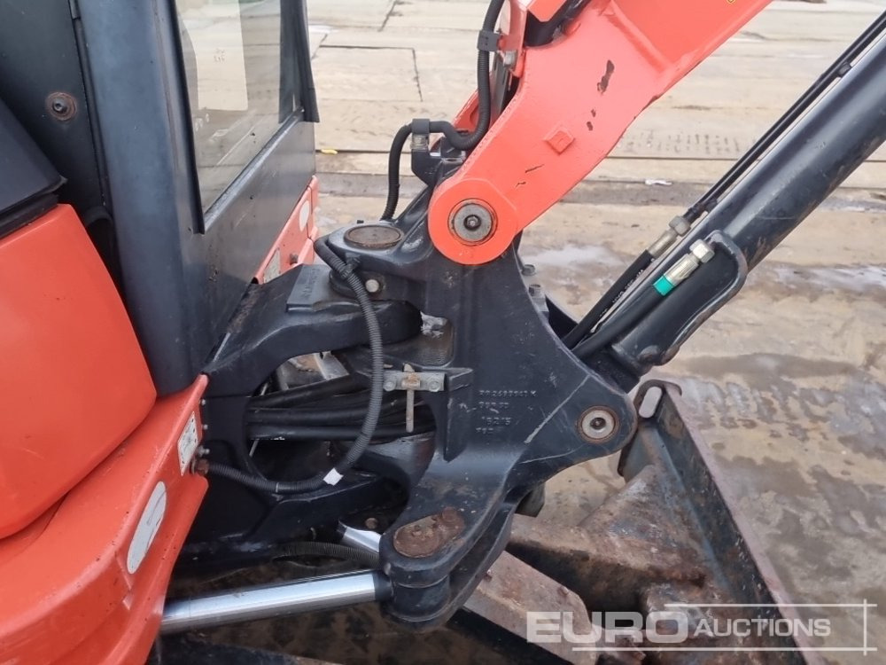 Mini excavator 2015 Kubota KX61-3: picture 21