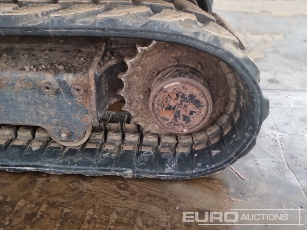 Mini excavator 2015 Kubota KX61-3: picture 9