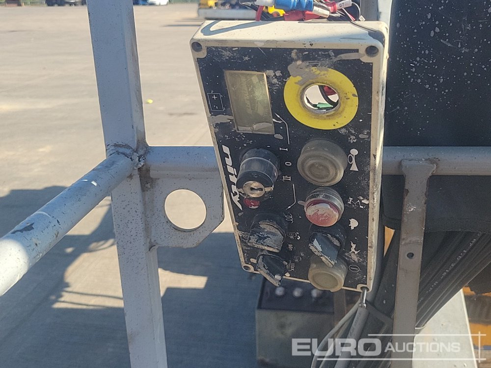 Aerial platform 2015 Niftylift HR12NDE: picture 22