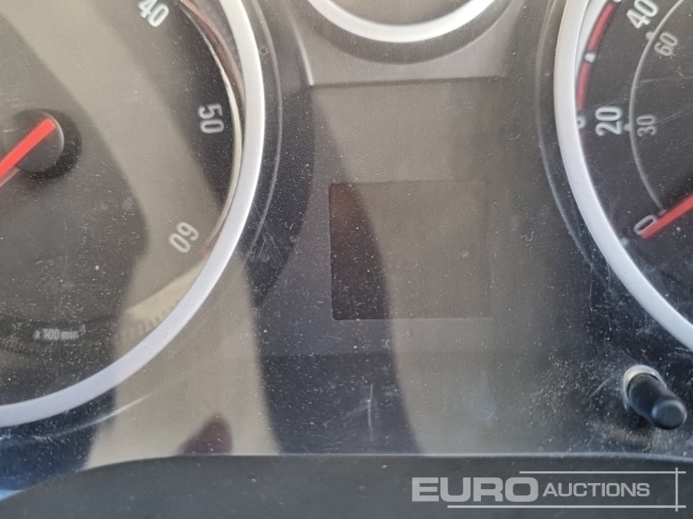 Car 2015 Vauxhall Corsa Sportive: picture 32 Car 2015 Vauxhall Corsa Sportive: picture 32