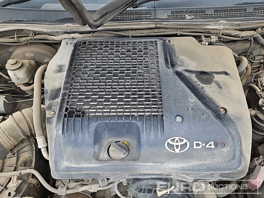 Pickup truck 2016 Toyota Hilux: picture 27