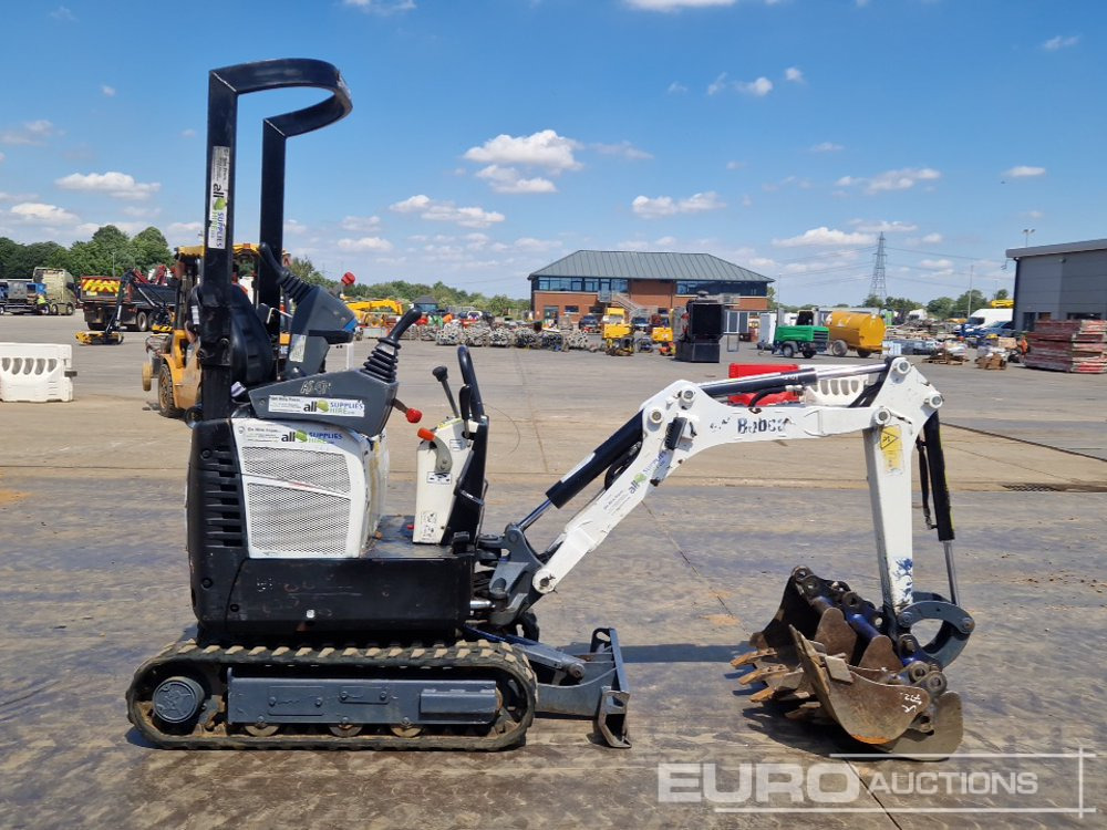 Mini excavator 2017 Bobcat E10: picture 6