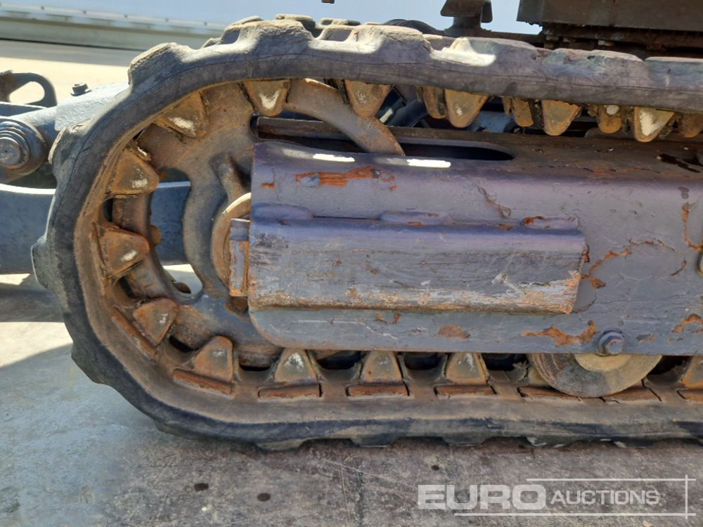 Mini excavator 2017 Bobcat E10: picture 15