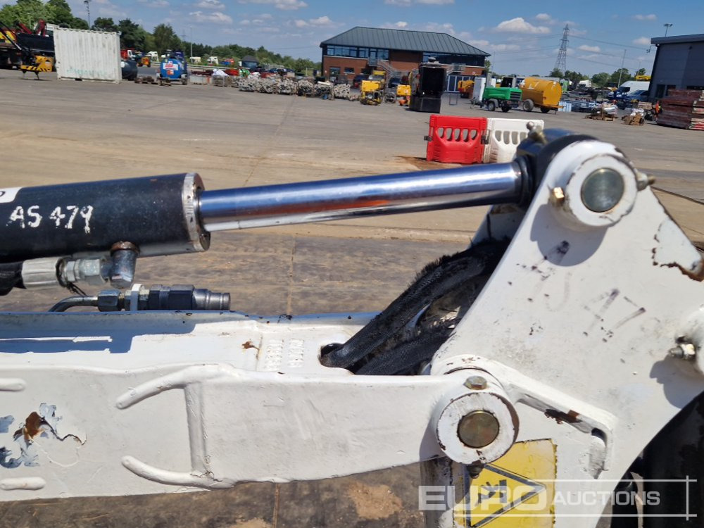 Mini excavator 2017 Bobcat E10: picture 29