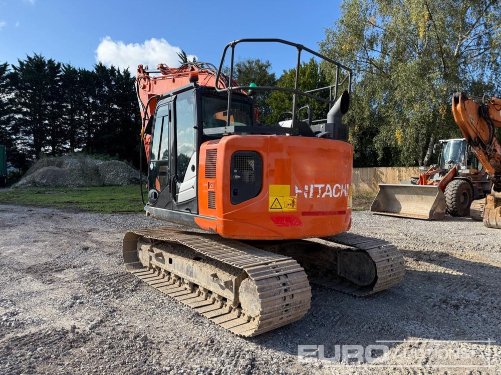2017 Hitachi ZX135US-6 - Crawler excavator: picture 3 2017 Hitachi ZX135US-6 - Crawler excavator: picture 3