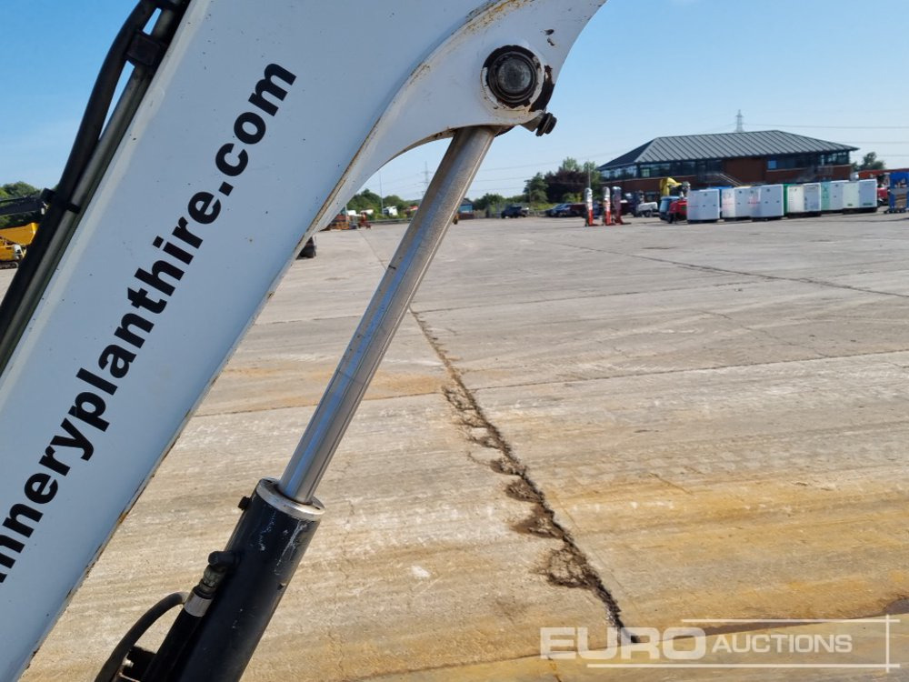 Mini excavator 2018 Bobcat E26EM: picture 24