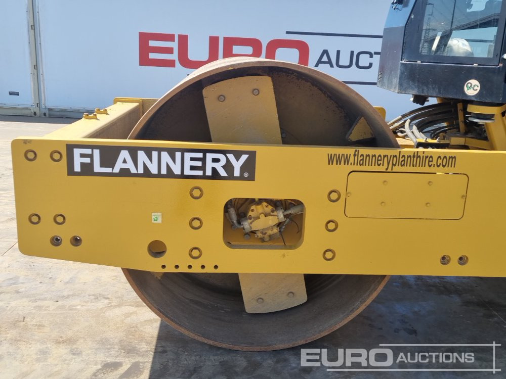 Roller 2019 CAT CS66B: picture 9