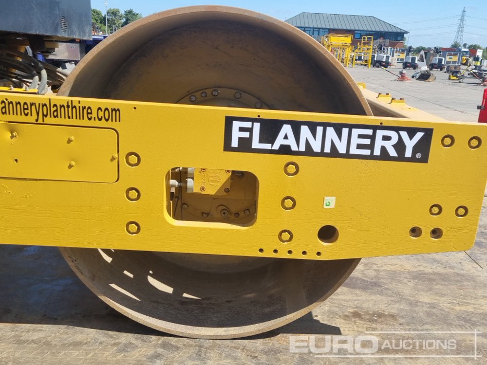 Roller 2019 CAT CS66B: picture 11