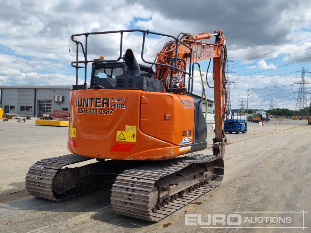 2019 Hitachi ZX135US-6 - Crawler excavator: picture 5 2019 Hitachi ZX135US-6 - Crawler excavator: picture 5