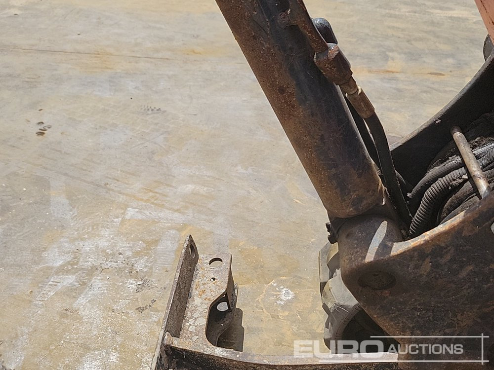Mini excavator 2019 Hitachi ZX19U-5A YR: picture 37