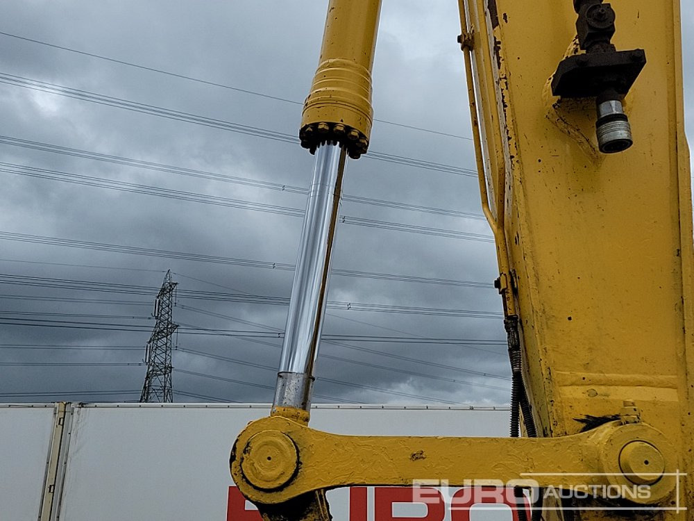 Crawler excavator 2019 Komatsu PC228USLC-11: picture 25