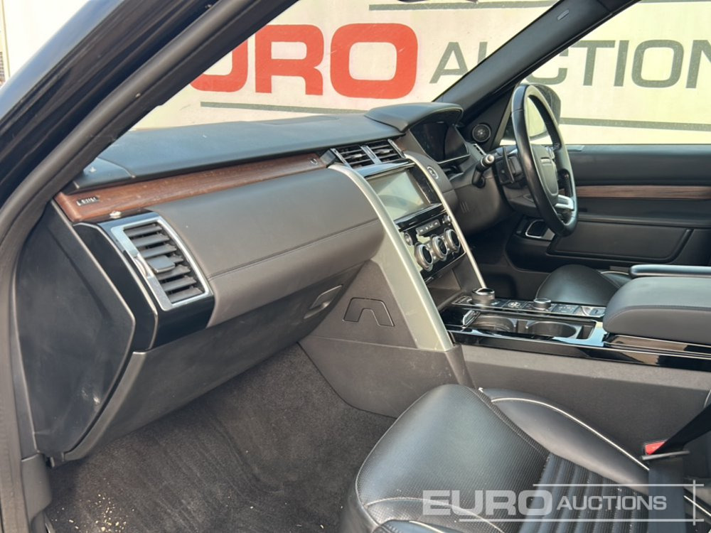 SUV 2019 Land Rover Discovery  SD4: picture 24