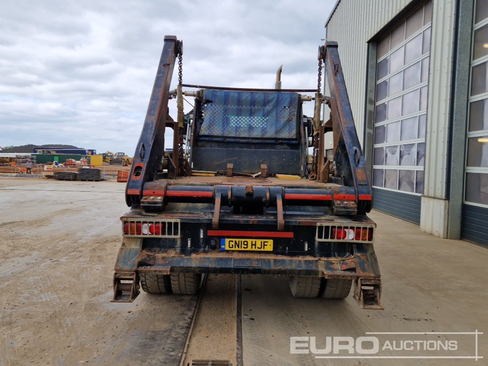 2019 Mercedes ACROS - Skip loader truck: picture 4 2019 Mercedes ACROS - Skip loader truck: picture 4