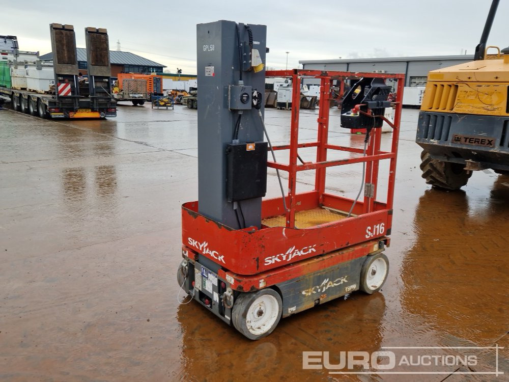 2019 SkyJack SJ16 - Vertical mast lift: picture 4 2019 SkyJack SJ16 - Vertical mast lift: picture 4