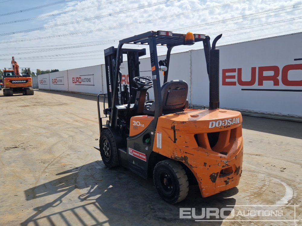 2020 Doosan D30GP - Forklift: picture 3 2020 Doosan D30GP - Forklift: picture 3