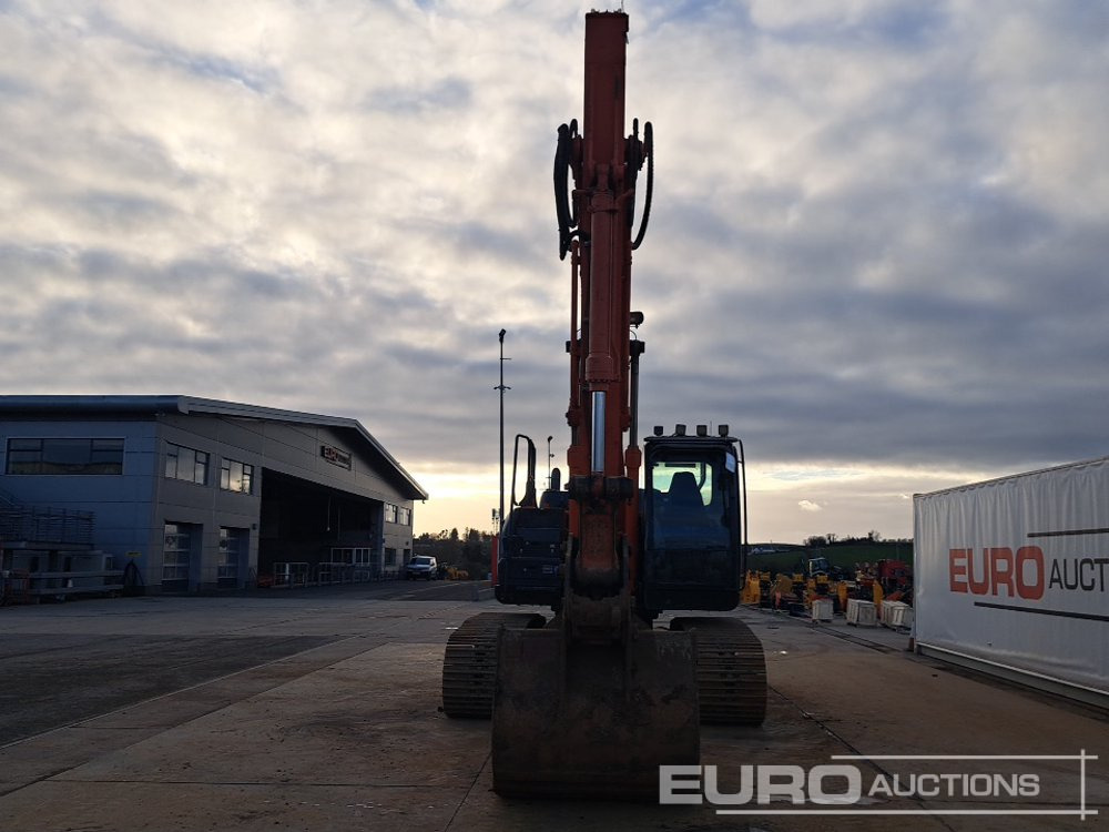 Crawler excavator 2020 Hitachi ZX210LC-6: picture 8