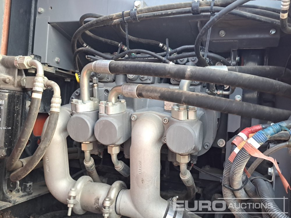 Crawler excavator 2020 Hitachi ZX210LC-6: picture 38