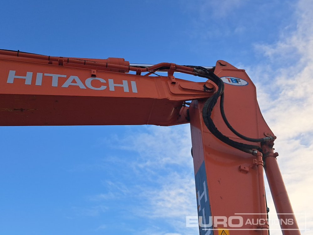 Crawler excavator 2020 Hitachi ZX210LC-6: picture 19